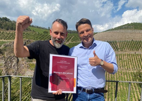 Weingut des Jahres beim Lagen-CUP der GOURMETWELTEN 2024 - Gut Hermannsberg mit Karsten Peter und Achim Kirchner