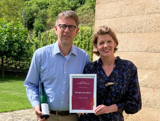 Anna und Stephan Reimann vom Weingut Cantzheim - Weingut des Jahres beim Mosel-CUP der GOURMETWELTEN 2024 